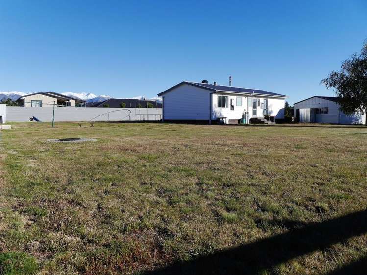 44 Irishman Drive Twizel_9