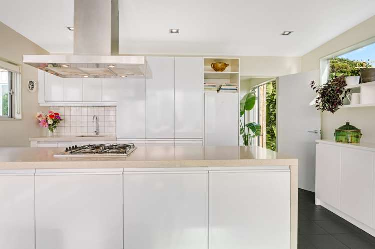 2 Berridge Road Muriwai_16