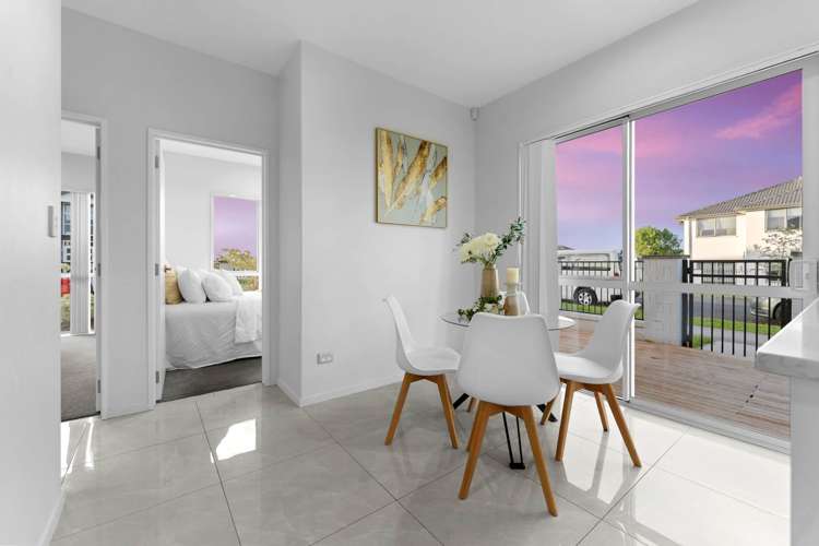 21 Horsefields Drive Flat Bush_20