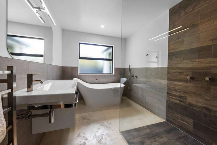 19 Kohunga Crescent Bottle Lake_21