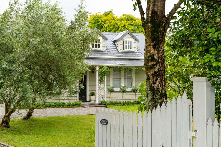 269 High Street North Carterton_28