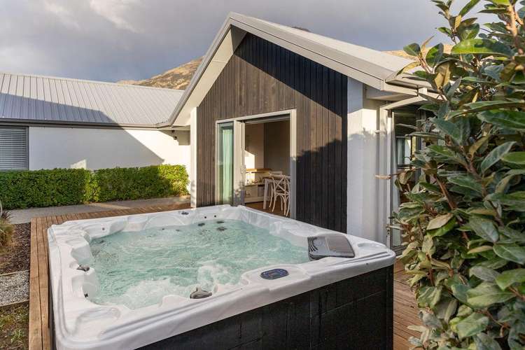 3 Shipton Court Lower Shotover_28