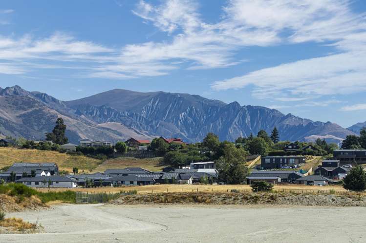 175 Burdon Loop Lake Hawea_21