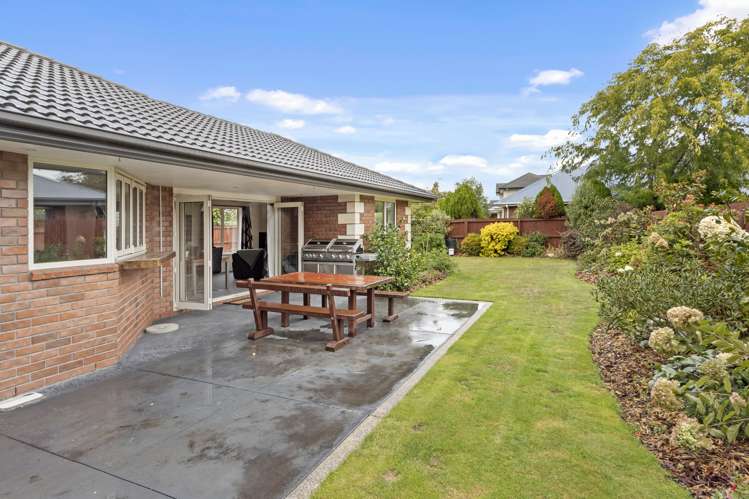 4 Becmead Drive Harewood_19