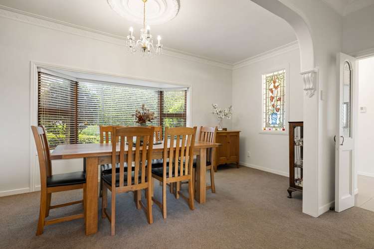 150 Lake Crescent Hamilton Lake_11