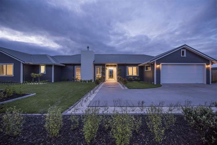 172 Lakes Boulevard Pyes Pa_19