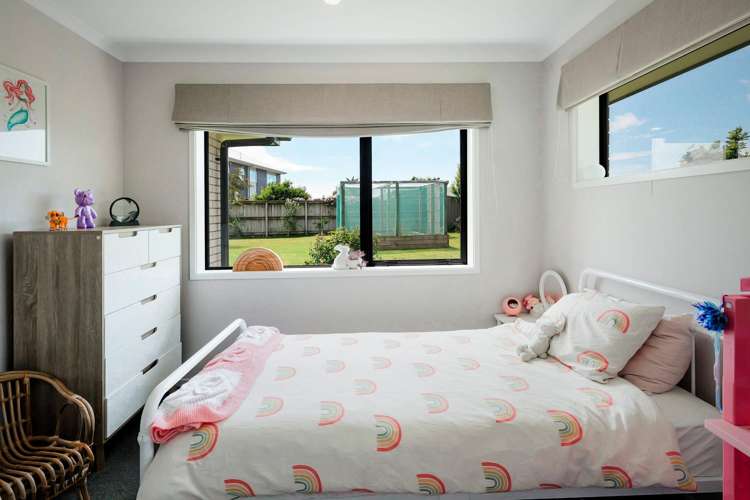 6 Island Vista Athenree_11