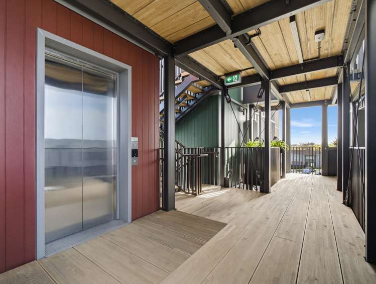 9/40 Waiparaheka Drive Wainui_18