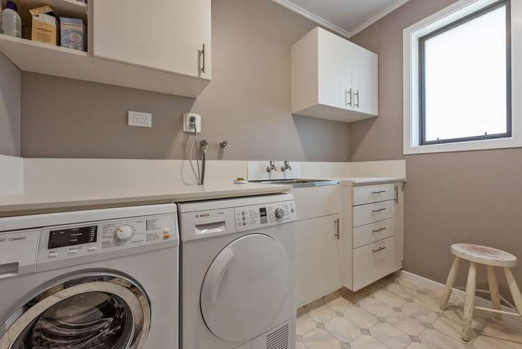 24a Waru Street Khandallah_24