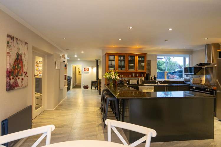 24 Moerangi Street West End_6