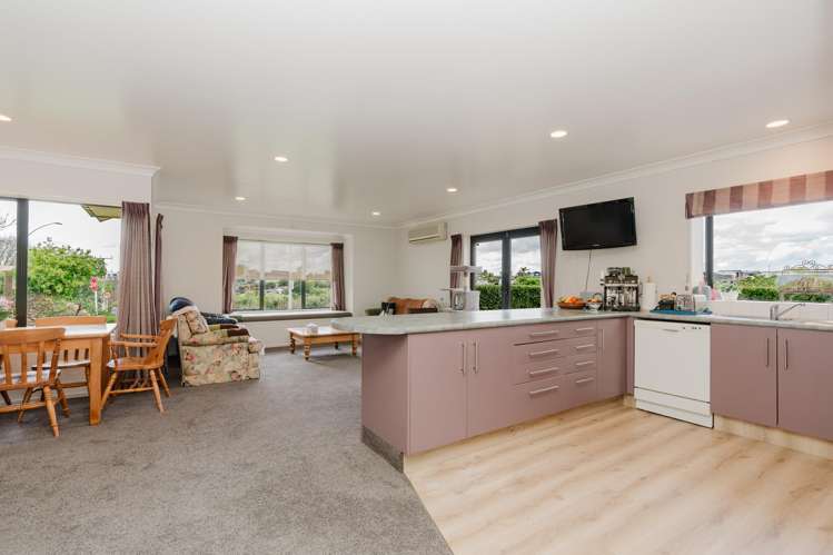 1 Millthorpe Crescent Pukete_4