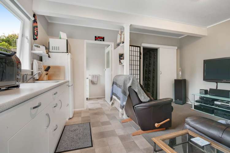 14 Brightside Road Stanmore Bay_16