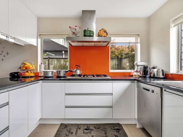 33 Pickaberry Avenue_1