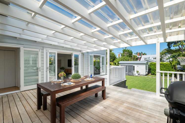 165 Vauxhall Road Narrow Neck_24