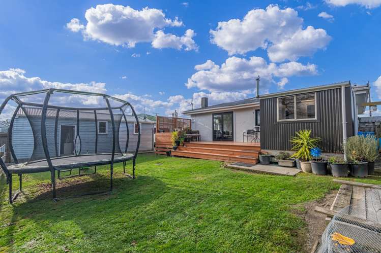 48 Tyndall Street Pahiatua_18