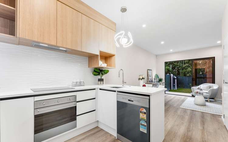 15 Don Oliver Lane Glen Eden_9