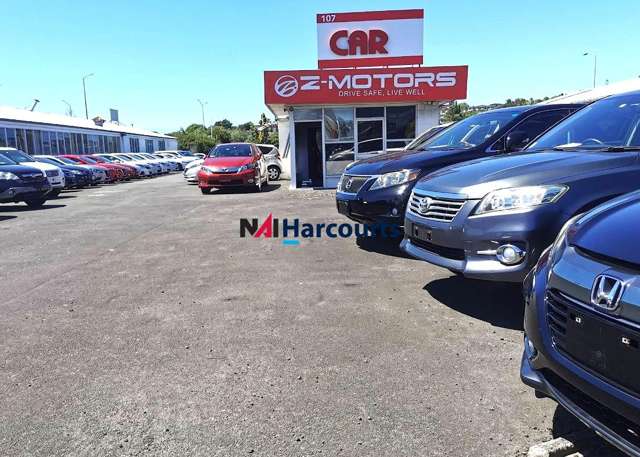 Prominent Yard for Lease  Wairau Valley