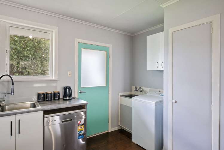 2/64 Cruickshank Road Clouston Park_4