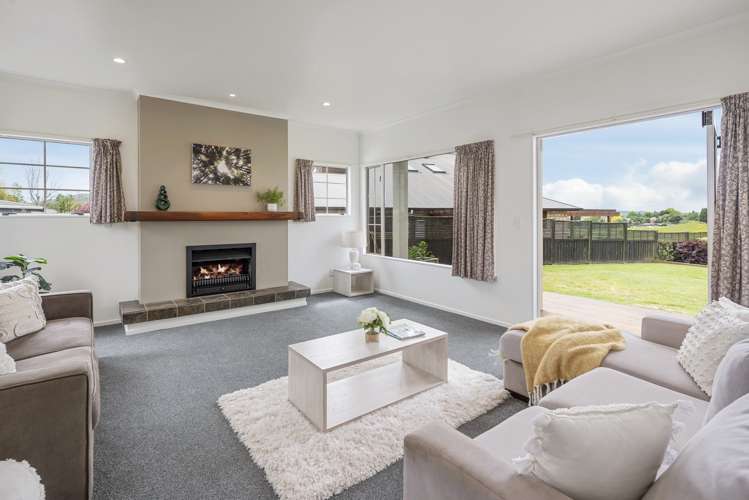 23 Hayward Rise Owhata_11