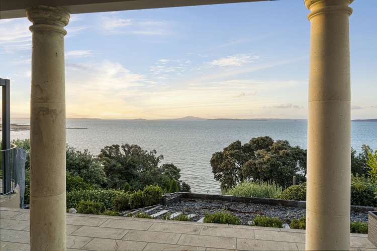 15 Omana Esplanade Maraetai_23