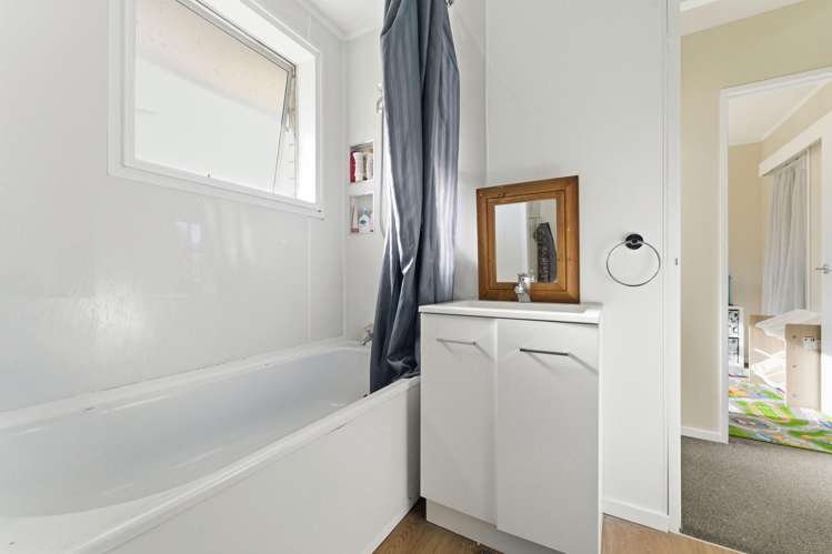 2/15 Phoenix Place Papatoetoe_10