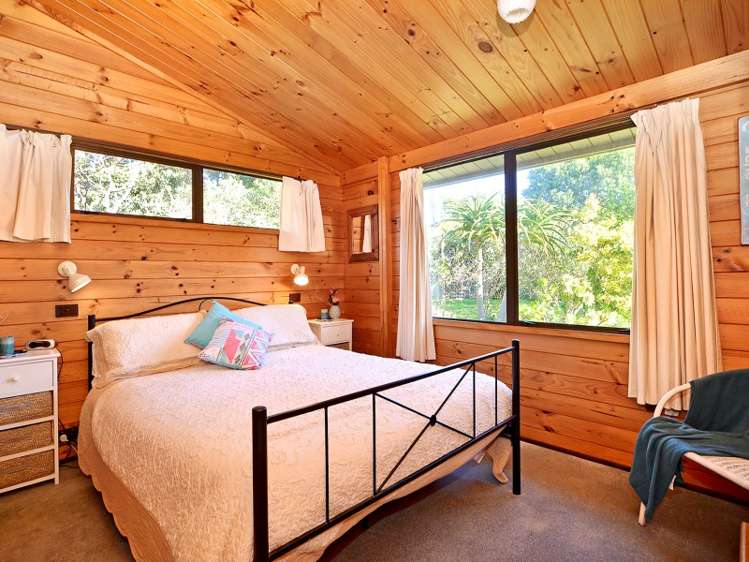 13 Tamarisk Drive Riversdale Beach_11