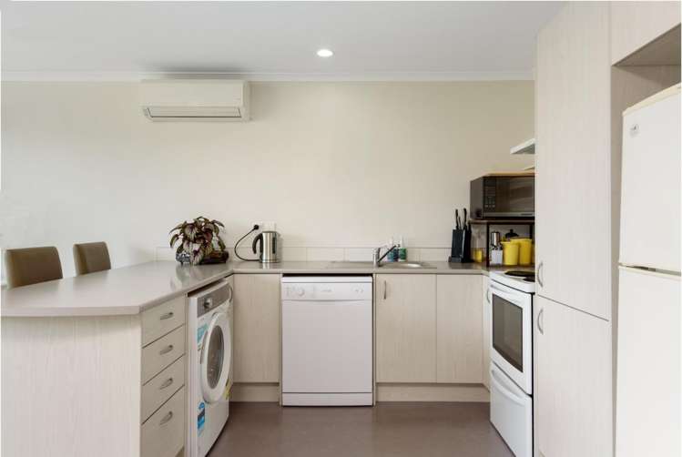 25/60 Parton Road 1131_5