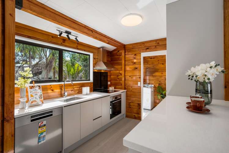 33a Glenvar Road Torbay_14