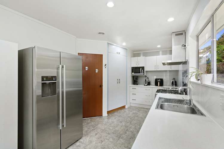 26 Fyvie Avenue Tawa_5