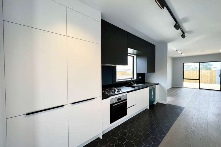 23 Morus Road Massey_9