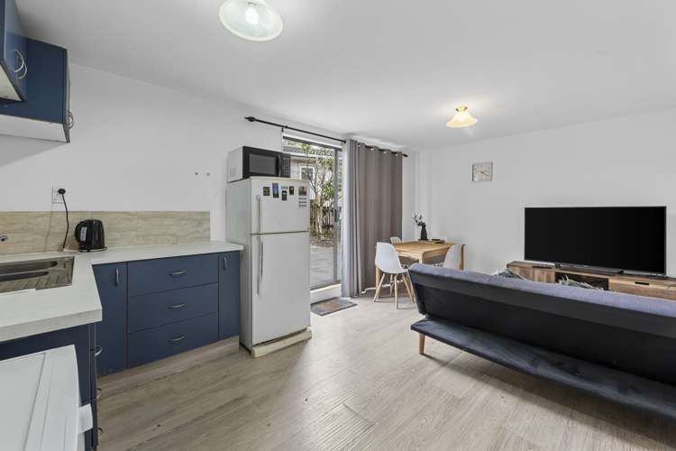 18 Mclean Avenue Papatoetoe_7