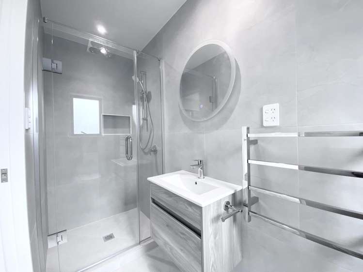 113A Luke Street East 10057_15