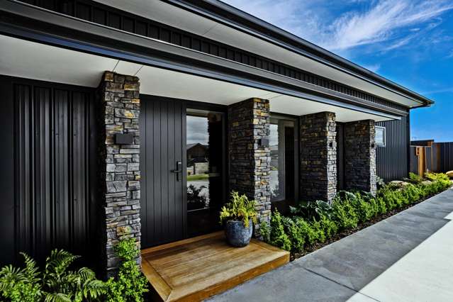 22 Glenda Place Seaward Bush_1