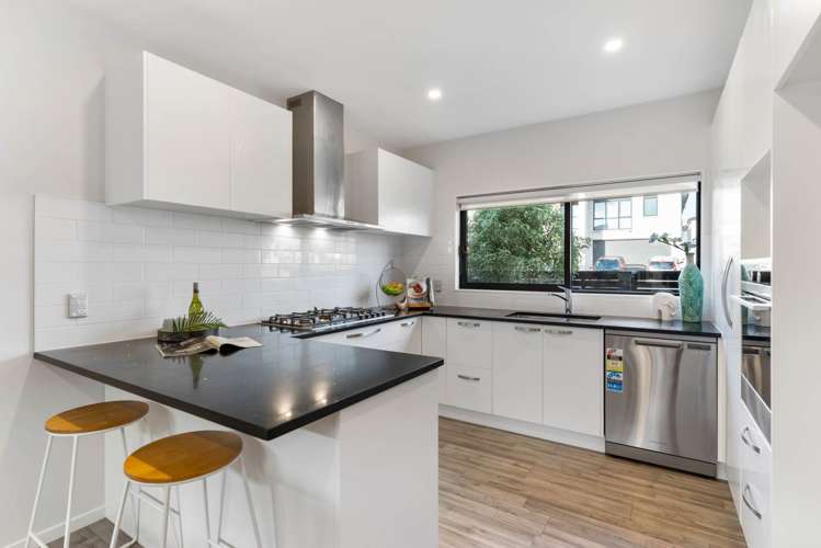 7C McQuoids Road_1
