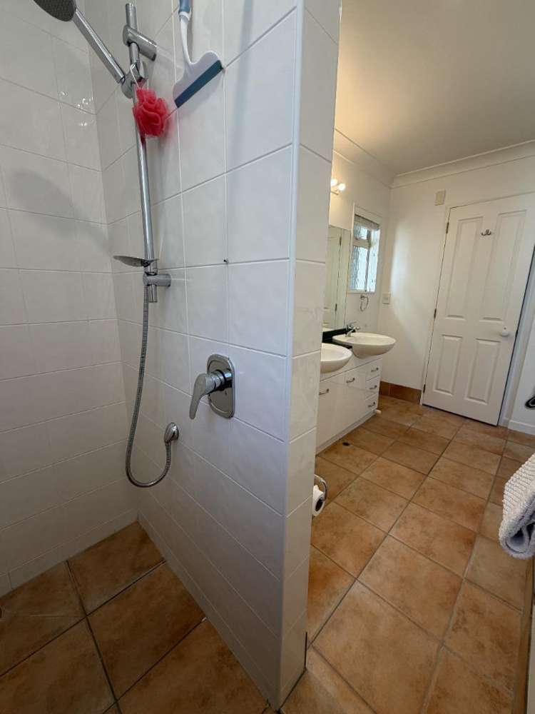 Villa 8/4B The Esplanade Tairua_10