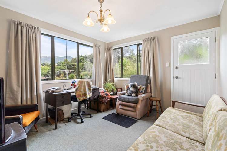 1095 Huia Road Huia_5