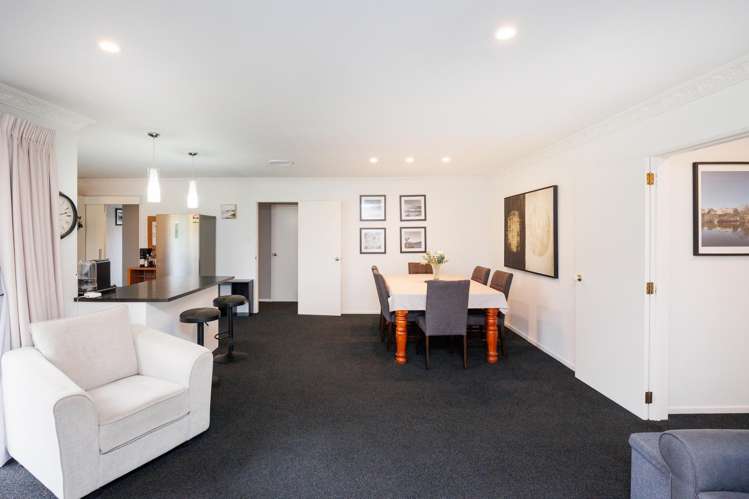 77 Pacific Drive Fitzherbert_7