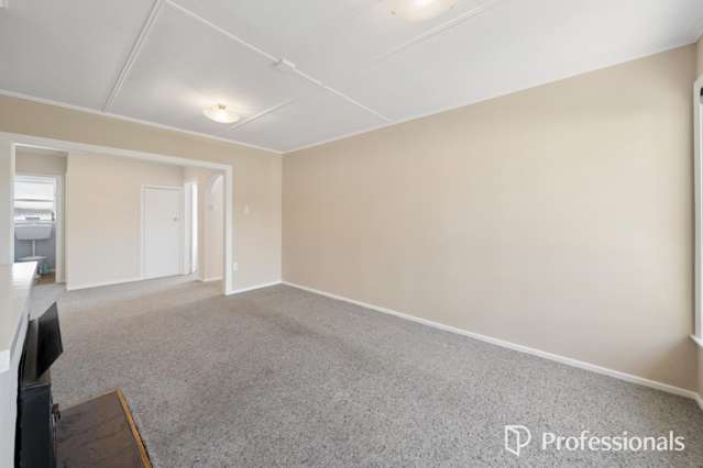 57 Coast Road Wainuiomata_4