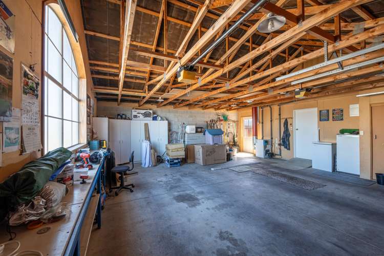 250 Herbert Street Windsor_25