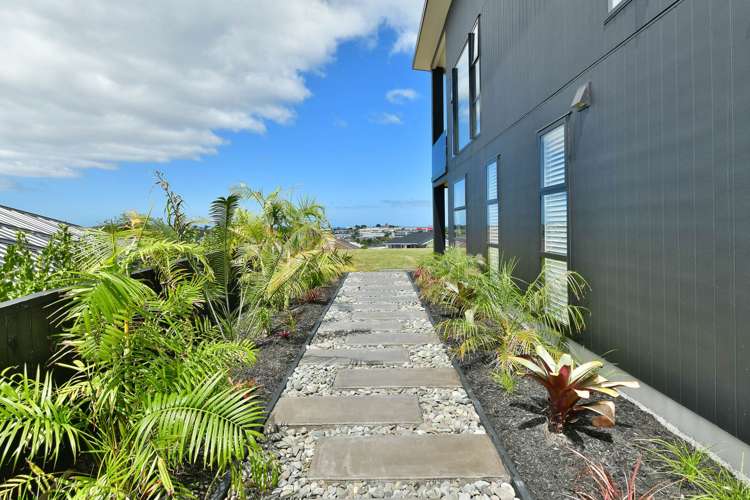 20 Woodridge Drive Stanmore Bay_17