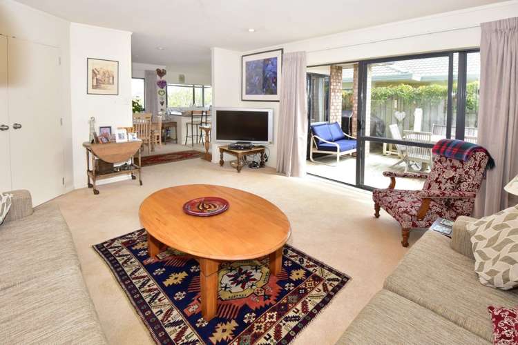 73 Kath Hopper Drive Orewa_23