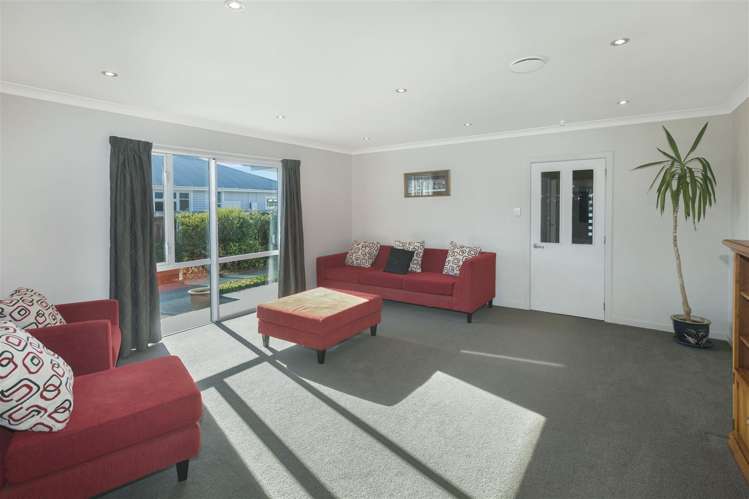 63 Vagues Road Northcote_11