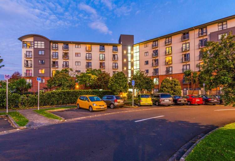 3h/10 Crown Lynn Place_0
