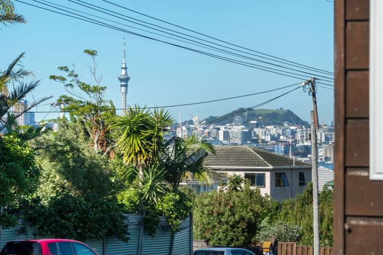 1/37 Exmouth Road Northcote_18