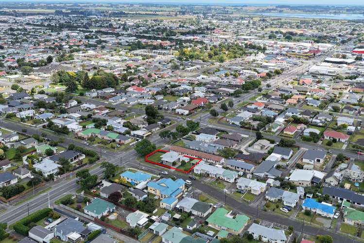 587 Queen Street East Levin_27