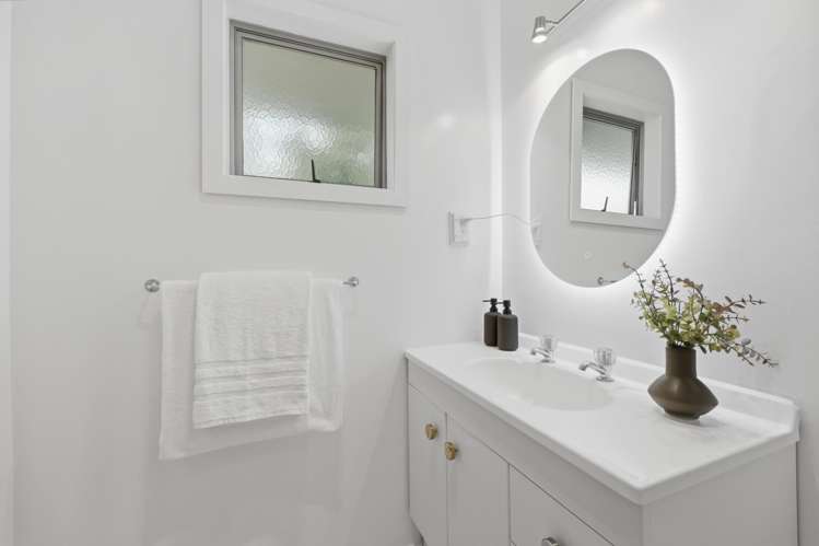 15/83 Lake Road Belmont_6