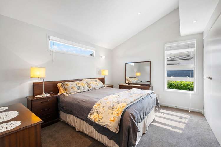 8b Queen Mary Avenue Epsom_24