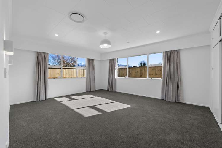 21 Orlando Street Stratford_16