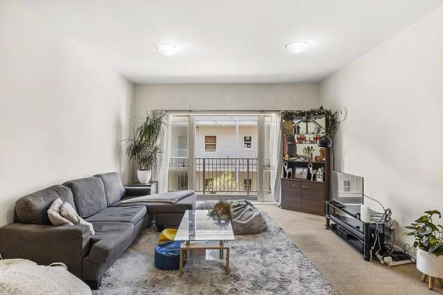 111/72 Herald Street Berhampore_3