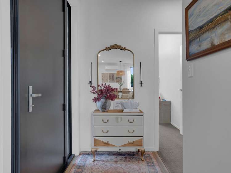 73A Houchens Road Glenview_10